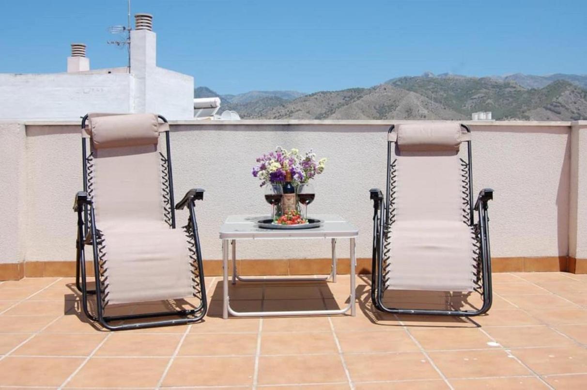 Fantastic 1 Bedroom Apartment In The Centre Of 네르하 외부 사진