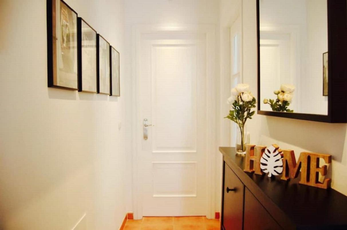 Fantastic 1 Bedroom Apartment In The Centre Of 네르하 외부 사진