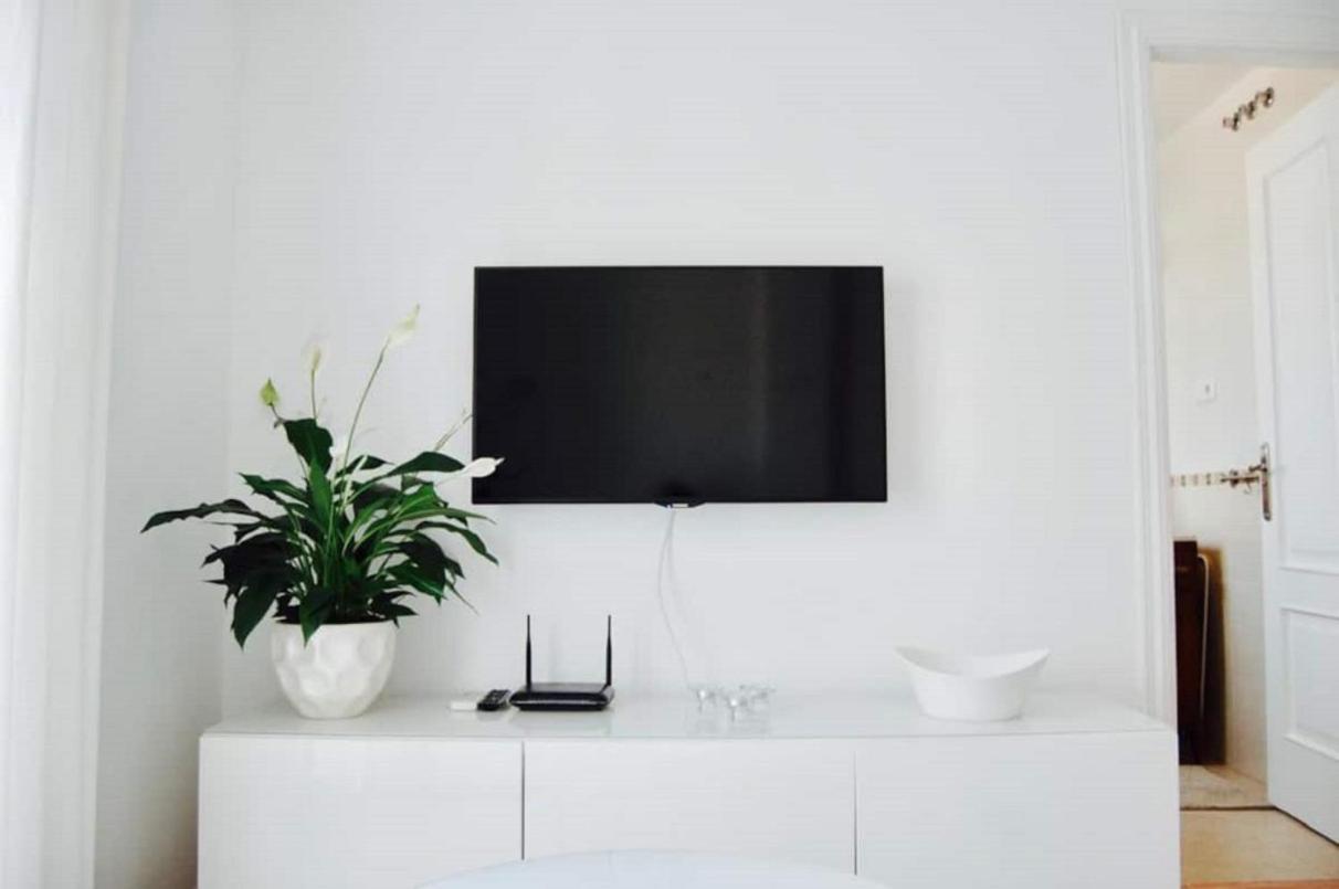 Fantastic 1 Bedroom Apartment In The Centre Of 네르하 외부 사진
